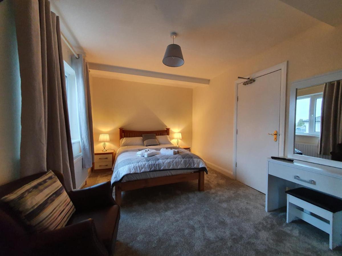 Hotel The Bowers Bar & Restaurant Ballinrobe Zewnętrze zdjęcie