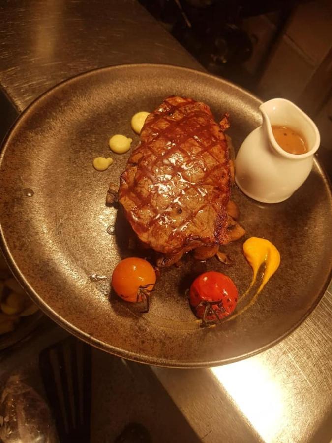 Hotel The Bowers Bar & Restaurant Ballinrobe Zewnętrze zdjęcie