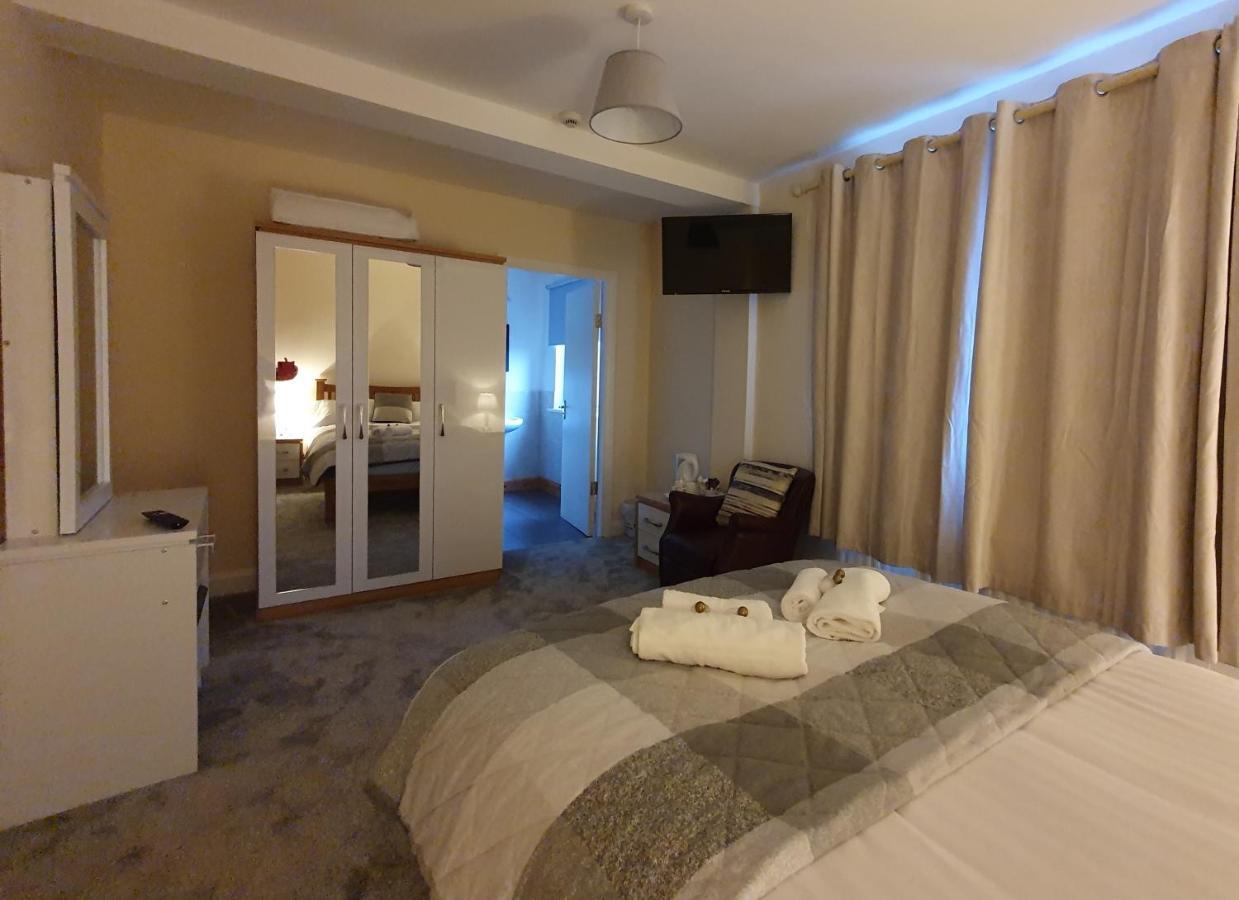 Hotel The Bowers Bar & Restaurant Ballinrobe Zewnętrze zdjęcie